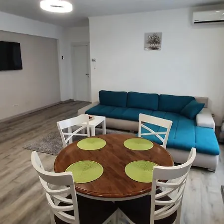 Apartament Sofra *